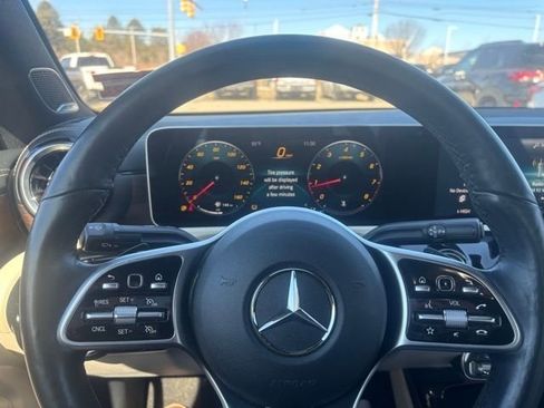 Used 2020 Mercedes-Benz CLA 250 4MATIC image 16