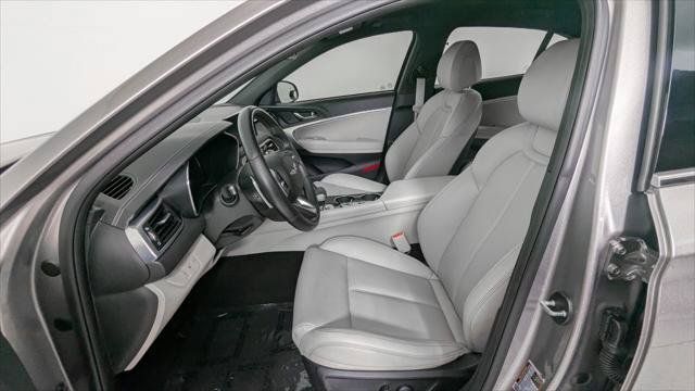 Used 2023 Genesis G70 2.0T RWD image 14