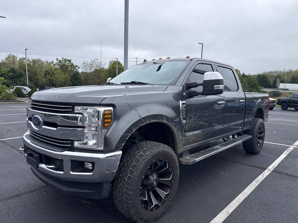 Used 2019 Ford F250 Lariat w/ Lariat Ultimate Package AWD/4WD image 3