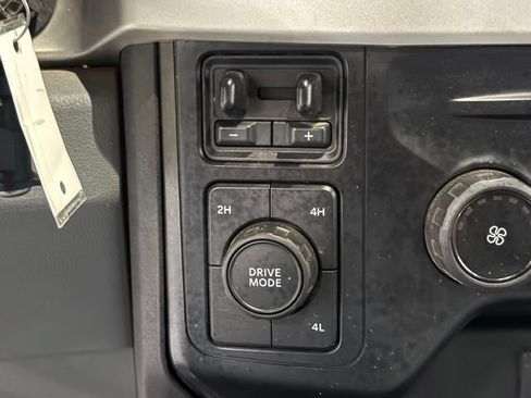 Certified 2024 Ford F250 XLT AWD/4WD image 18