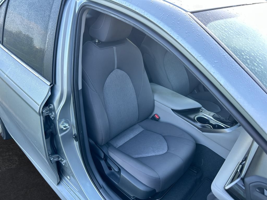 Used 2024 Toyota Camry LE FWD image 30