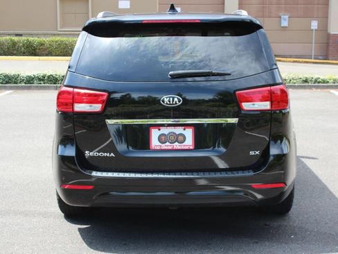 Used 2016 Kia Sedona SX FWD image 4