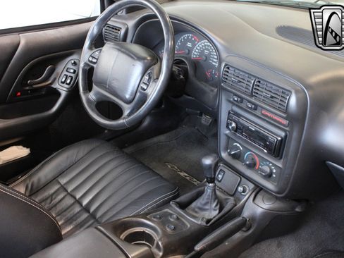Used 2000 Chevrolet Camaro Z28 image 24