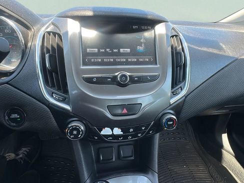 Used 2017 Chevrolet Cruze LT w/ Convenience Package FWD image 24