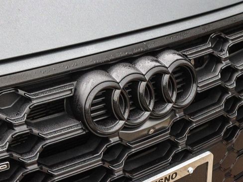 Used 2022 Audi Q5 e Prestige w/ Prestige Package image 17