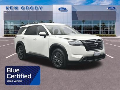 Used 2023 Nissan Pathfinder SV w/ Black Appearance Package