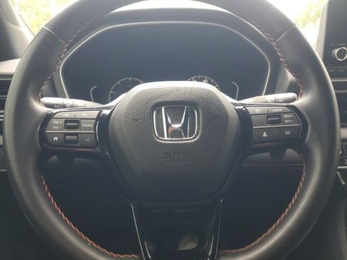 Used 2025 Honda Pilot Sport image 21