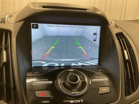 Used 2017 Ford Escape Titanium image 16