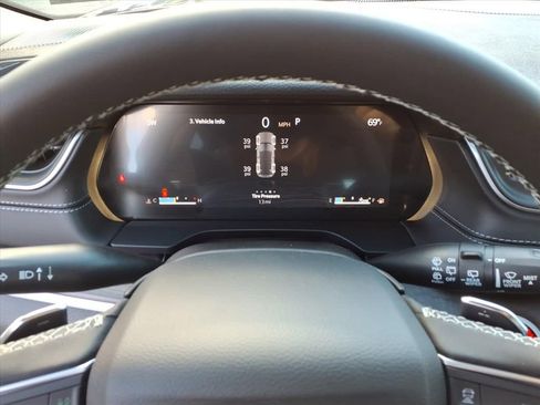 New 2025 Jeep Grand Cherokee Limited image 16