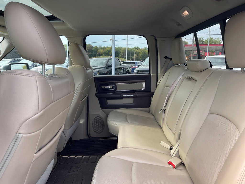 Used 2016 RAM 1500 Laramie w/ Convenience Group AWD/4WD image 12