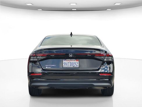 Used 2023 Honda Accord EX image 7