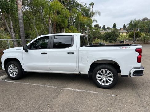 Used 2022 Chevrolet Silverado 1500 Custom AWD/4WD image 2