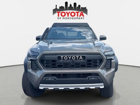 New 2025 Toyota Tacoma Trailhunter image 8