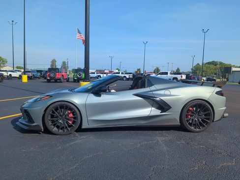 Used 2022 Chevrolet Corvette Stingray Preferred Conv w/ Z51 Performance Package RWD image 3