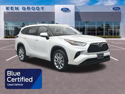 Used 2022 Toyota Highlander Limited FWD image 1