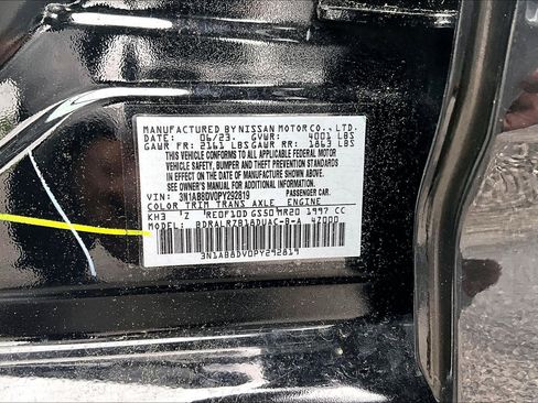 Used 2023 Nissan Sentra SR w/ Midnight Edition Package FWD image 32