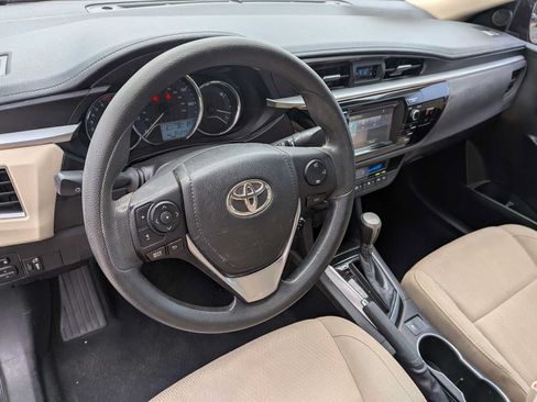 Used 2015 Toyota Corolla LE FWD image 14