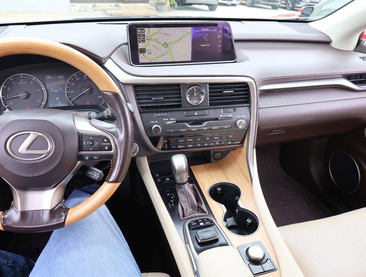 Used 2019 Lexus RX 350L FWD image 49