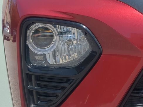 Used 2023 Chevrolet TrailBlazer RS w/ Sun and Liftgate Package FWD image 25