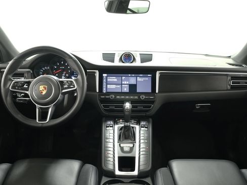 Used 2021 Porsche Macan GTS AWD/4WD image 10