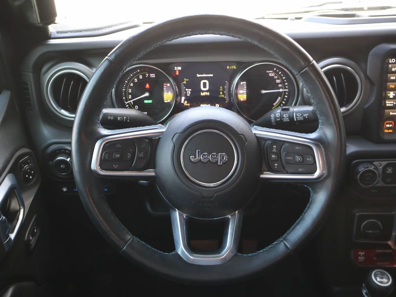 Used 2021 Jeep Wrangler Unlimited Rubicon 4xe w/ Cold Weather Group AWD/4WD image 13