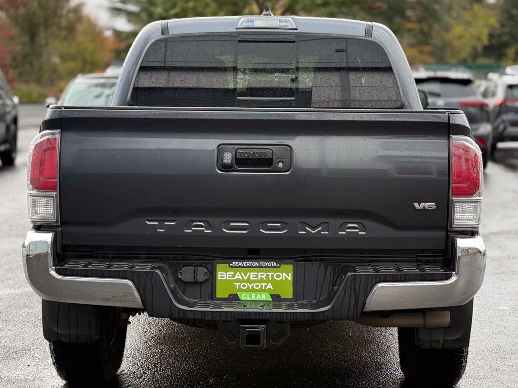 Used 2022 Toyota Tacoma TRD Off-Road AWD/4WD image 4