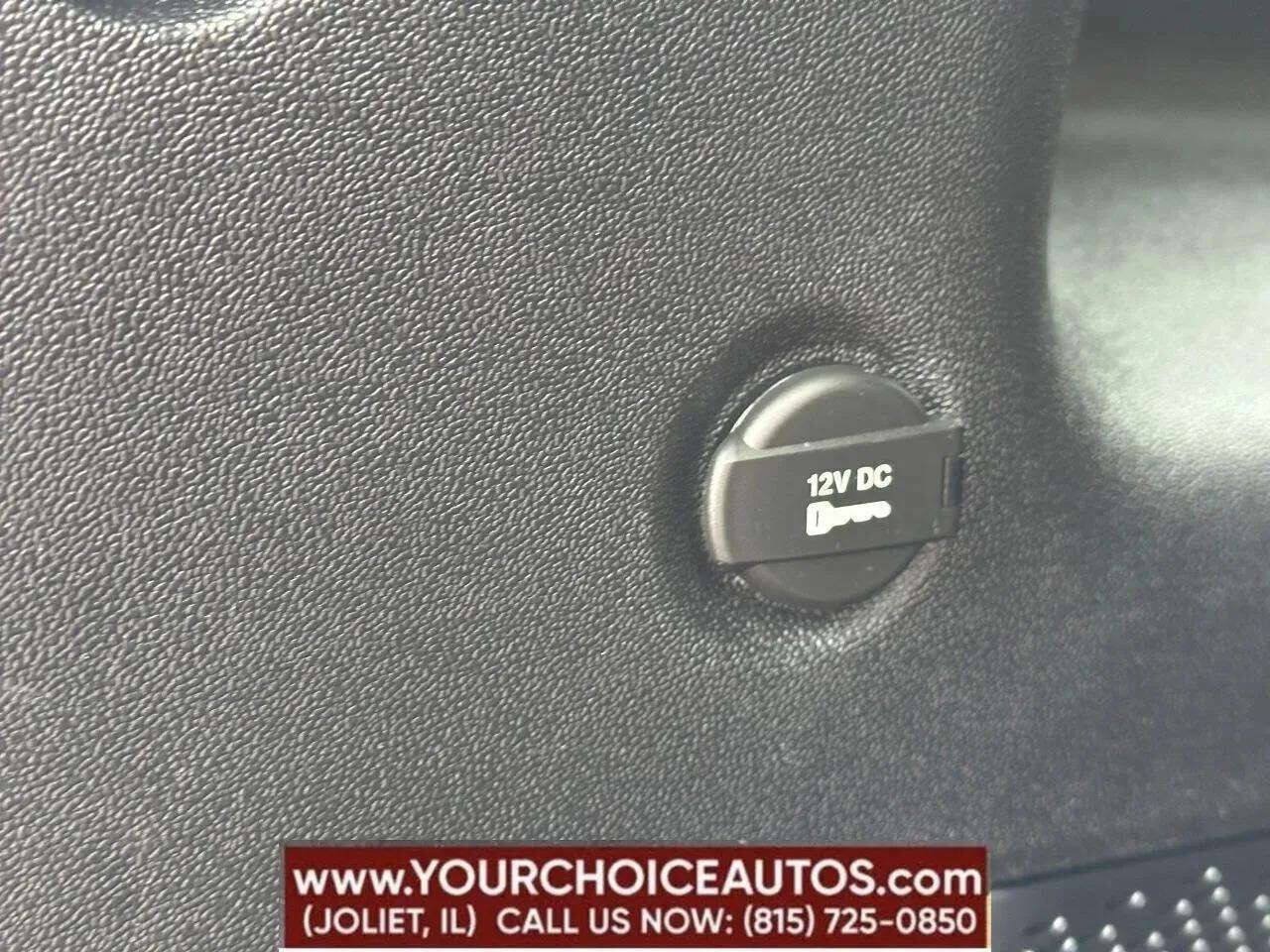 Used 2020 Dodge Journey SE FWD image 27