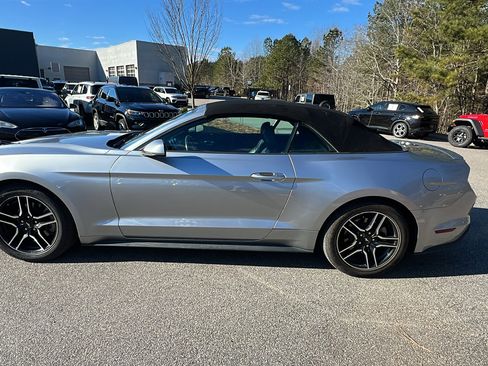 Used 2023 Ford Mustang Premium image 14