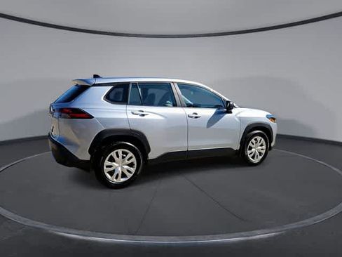 Certified 2026 Toyota Corolla Cross L FWD image 8