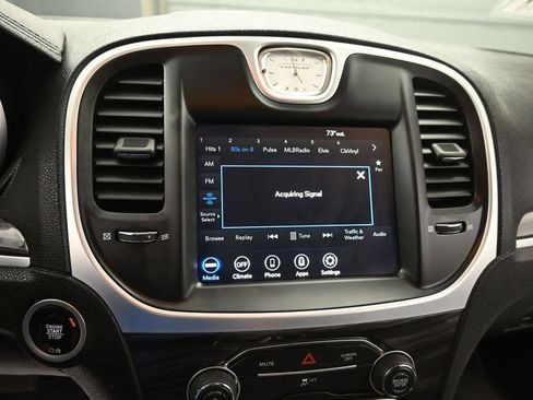 Used 2022 Chrysler 300 Touring w/ Sport Appearance Package RWD image 32