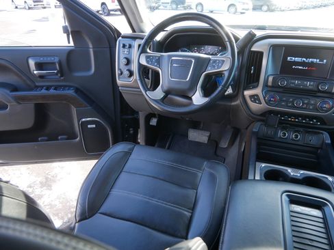 Used 2019 GMC Sierra 3500 Denali w/ Duramax Plus Package image 9