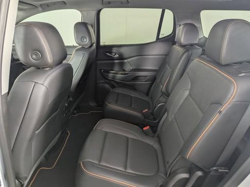 Used 2023 GMC Acadia AT4 image 16