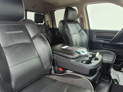 Used 2022 RAM 2500 Laramie AWD/4WD image 4