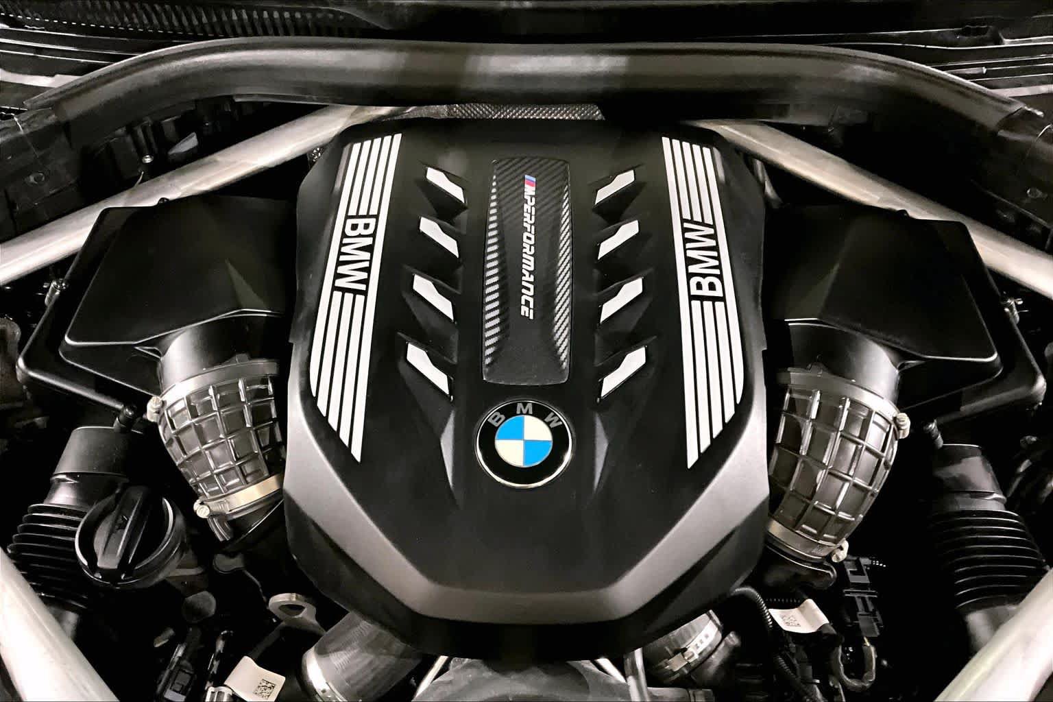 Used 2022 BMW X7 M50i AWD/4WD image 30