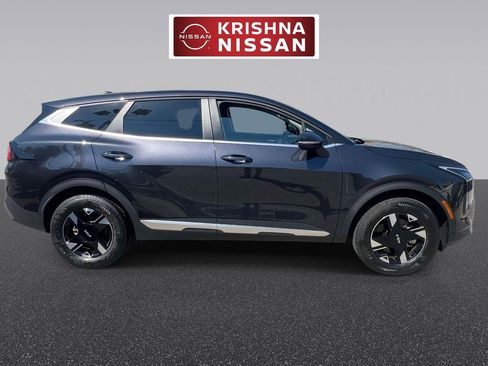 Used 2026 Kia Sportage LX w/ LX Convenience Package AWD/4WD image 4