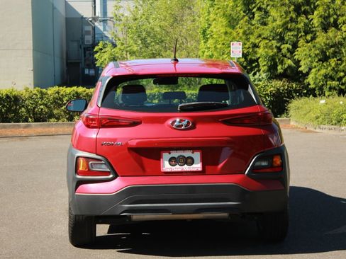 Used 2021 Hyundai Kona SE AWD/4WD image 6