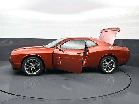 Used 2021 Dodge Challenger SXT w/ Plus Package RWD image 31