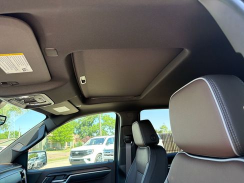 New 2026 GMC Sierra 1500 Denali w/ Technology Package AWD/4WD image 15