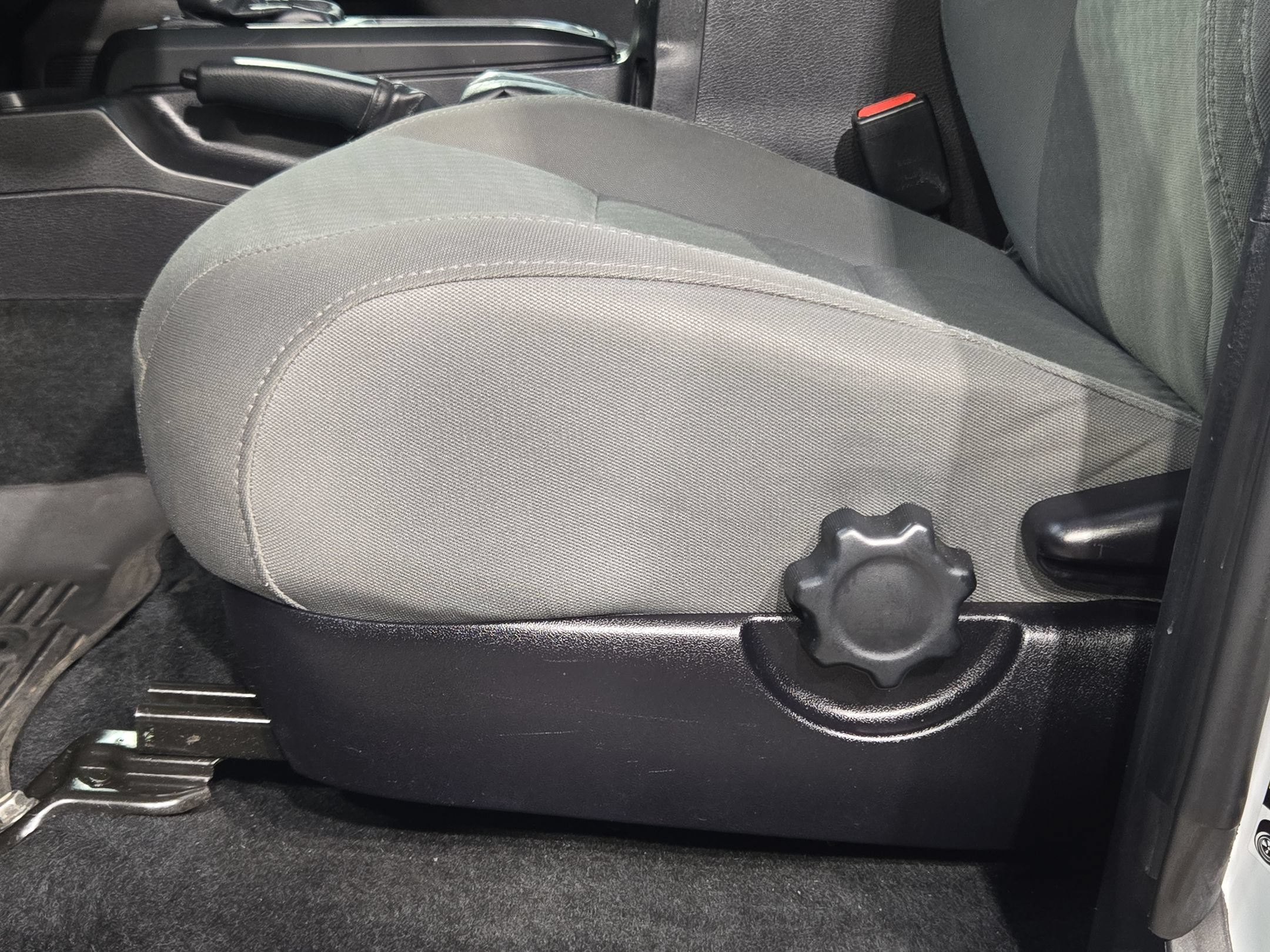 Used 2023 Toyota Tacoma SR RWD image 22