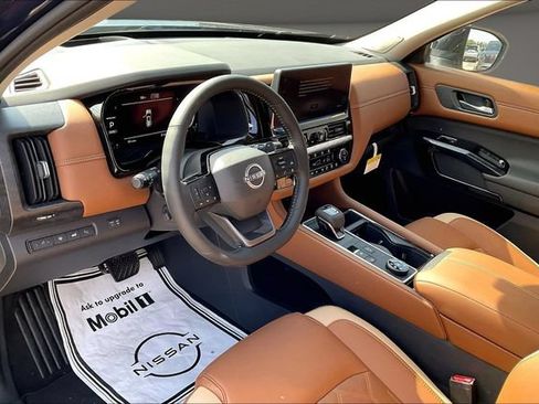 New 2026 Nissan Pathfinder Platinum w/ Accent Package AWD/4WD image 7