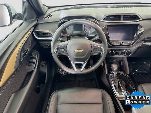 Used 2022 Chevrolet TrailBlazer ACTIV w/ Sun and Liftgate Package FWD image 21
