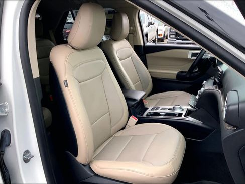 Used 2020 Ford Explorer Limited image 8