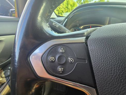 Used 2020 Chevrolet Traverse LT AWD/4WD image 26