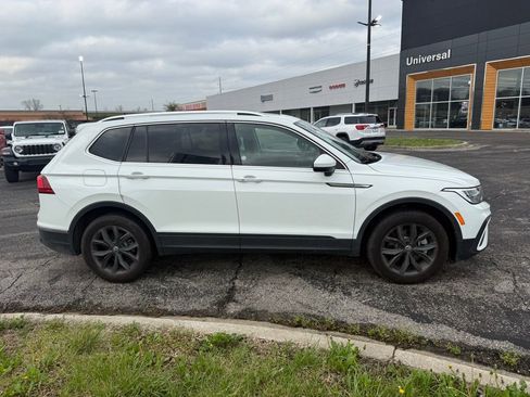Used 2024 Volkswagen Tiguan SE image 5