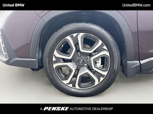 Used 2024 Subaru Ascent Touring AWD/4WD image 2
