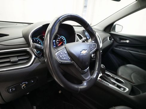 Used 2020 Chevrolet Equinox Premier image 8