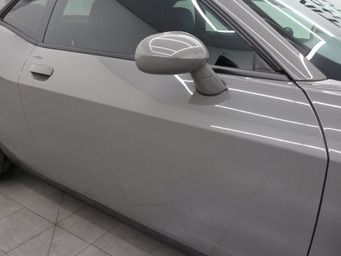 Used 2018 Dodge Challenger SRT w/ Technology Group image 24