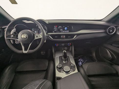 Used 2018 Alfa Romeo Stelvio Ti Sport AWD/4WD image 14