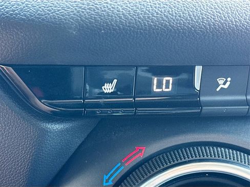 Used 2021 Chevrolet Blazer LT image 19