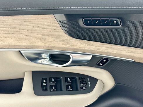 New 2026 Volvo XC90 T8 Plus image 16